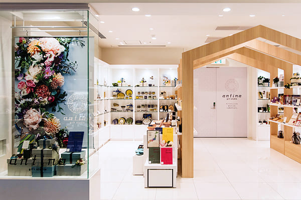 大丸心斎橋店 antina gift studio